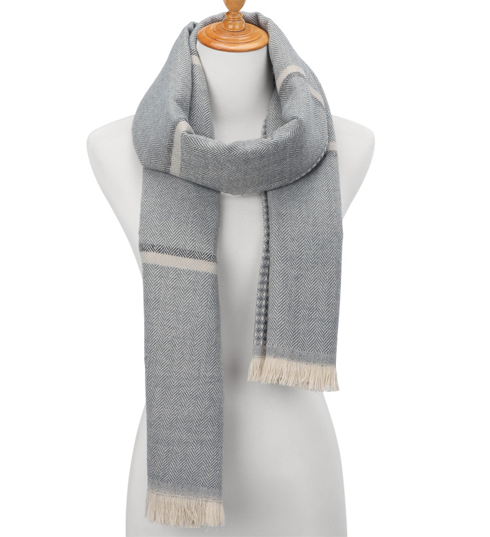 Gy Plaid Scarf